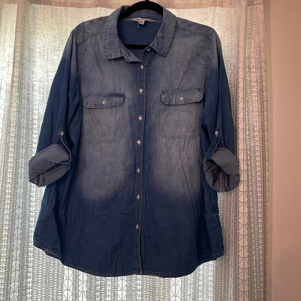 Tantrums button up shirt XXL with studded rhinestone design on back.